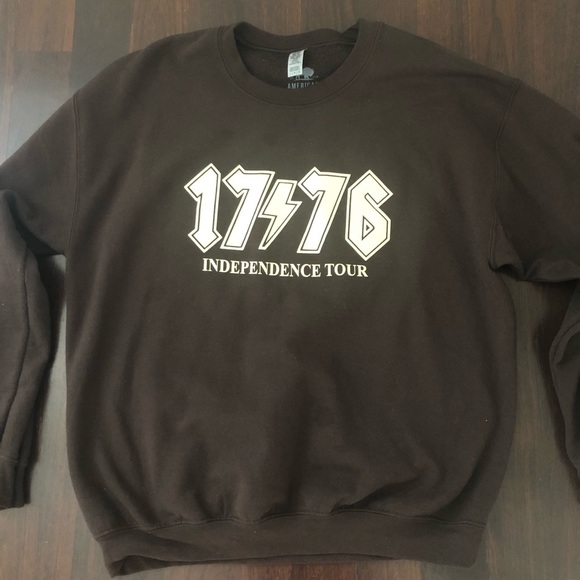 Choclate Brown Patriotic Graphic Sweatshirt - Size Large - Picture 2 of 9